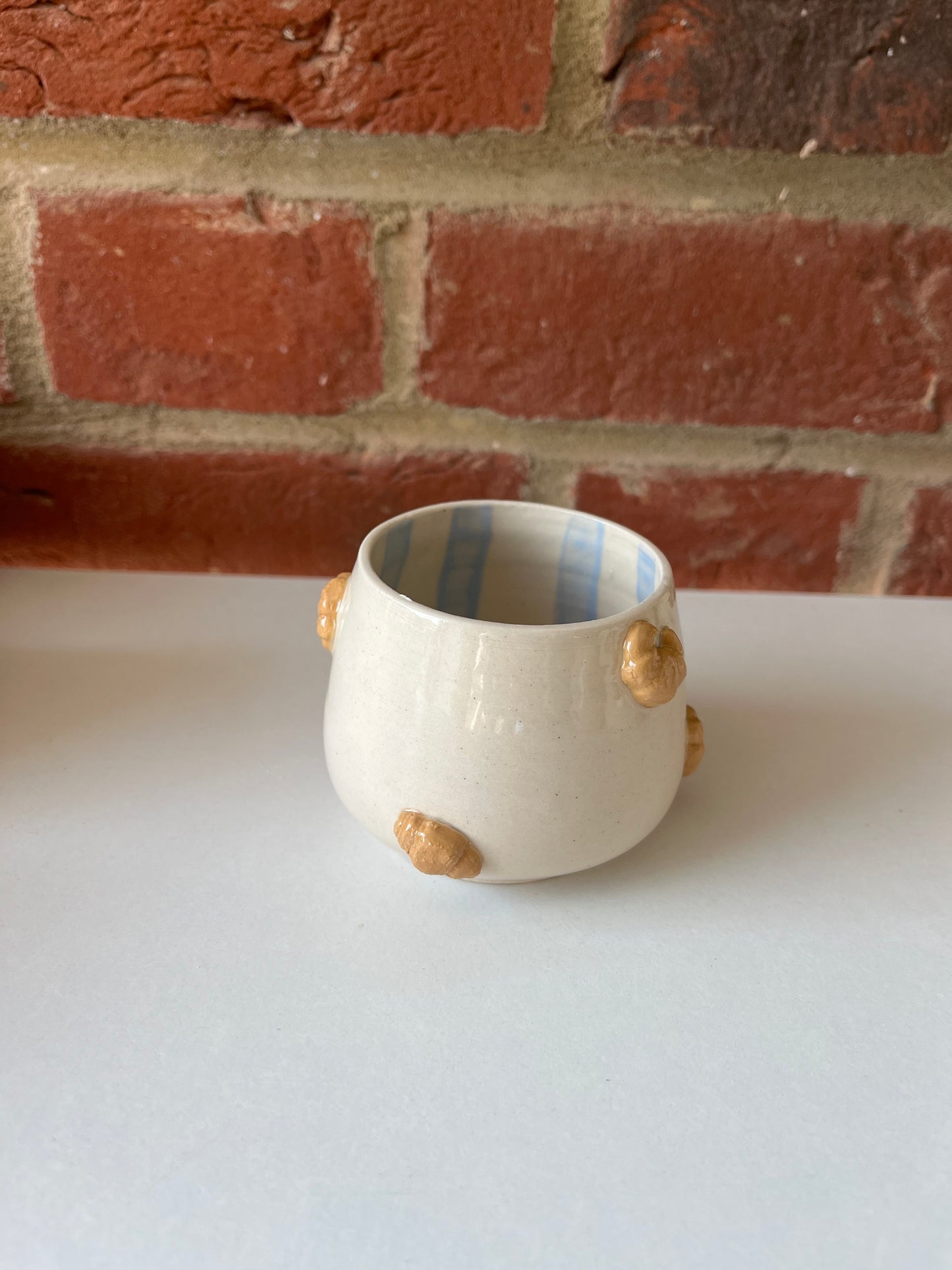 Mini croissants cup