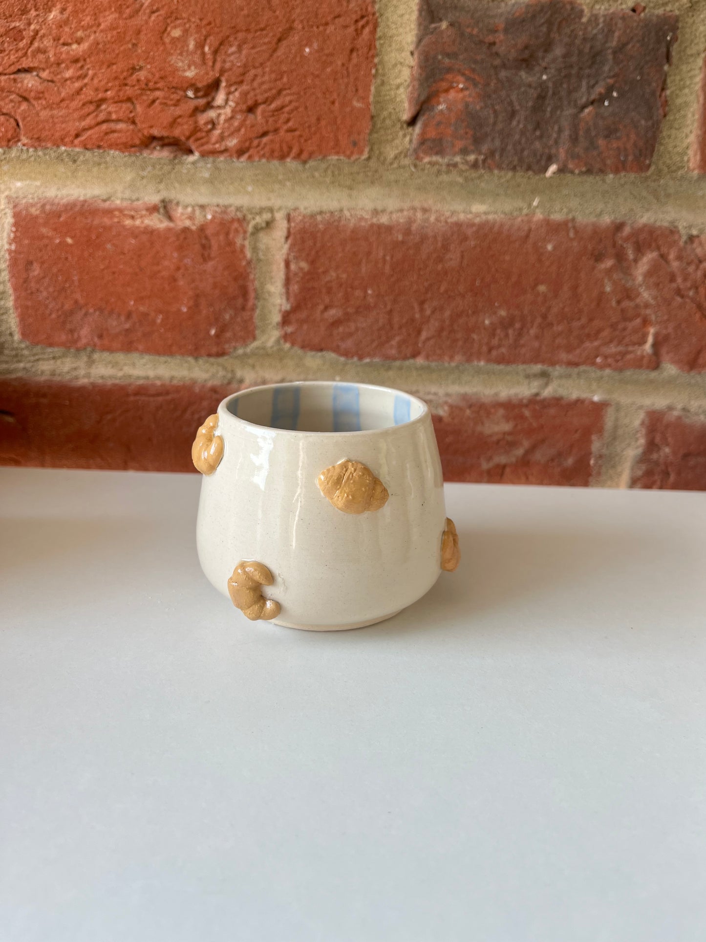 Mini croissants cup