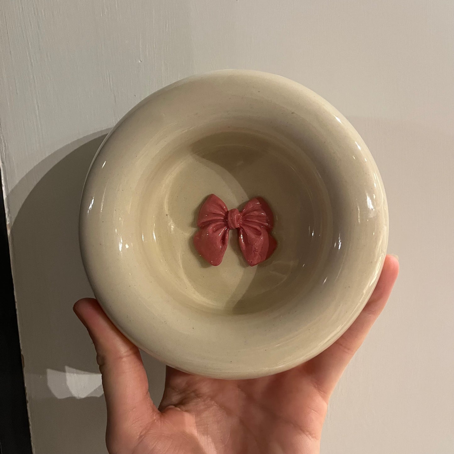 Red bow bubble trinket dish