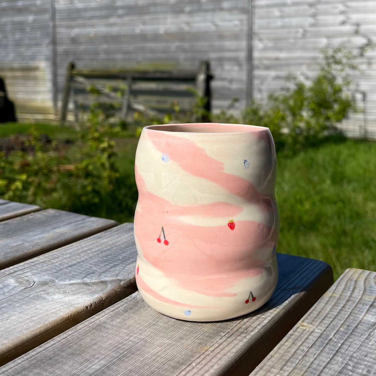 Imperfect Olivia’s berry swirl bubble cup