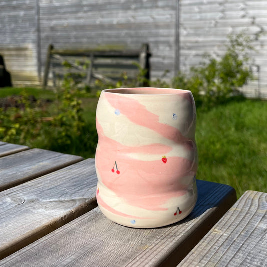Imperfect Olivia’s berry swirl bubble cup