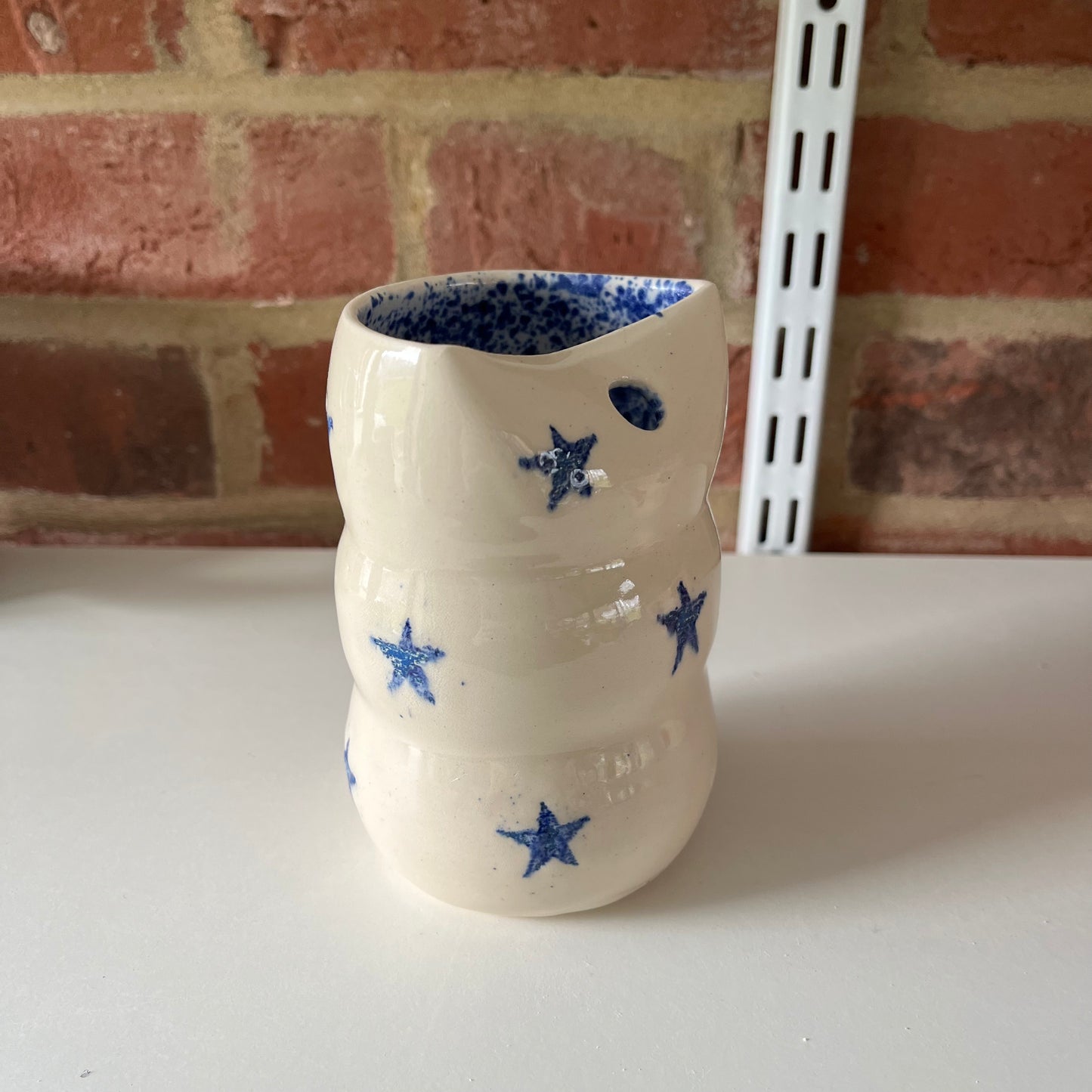 Imperfect star straw cup